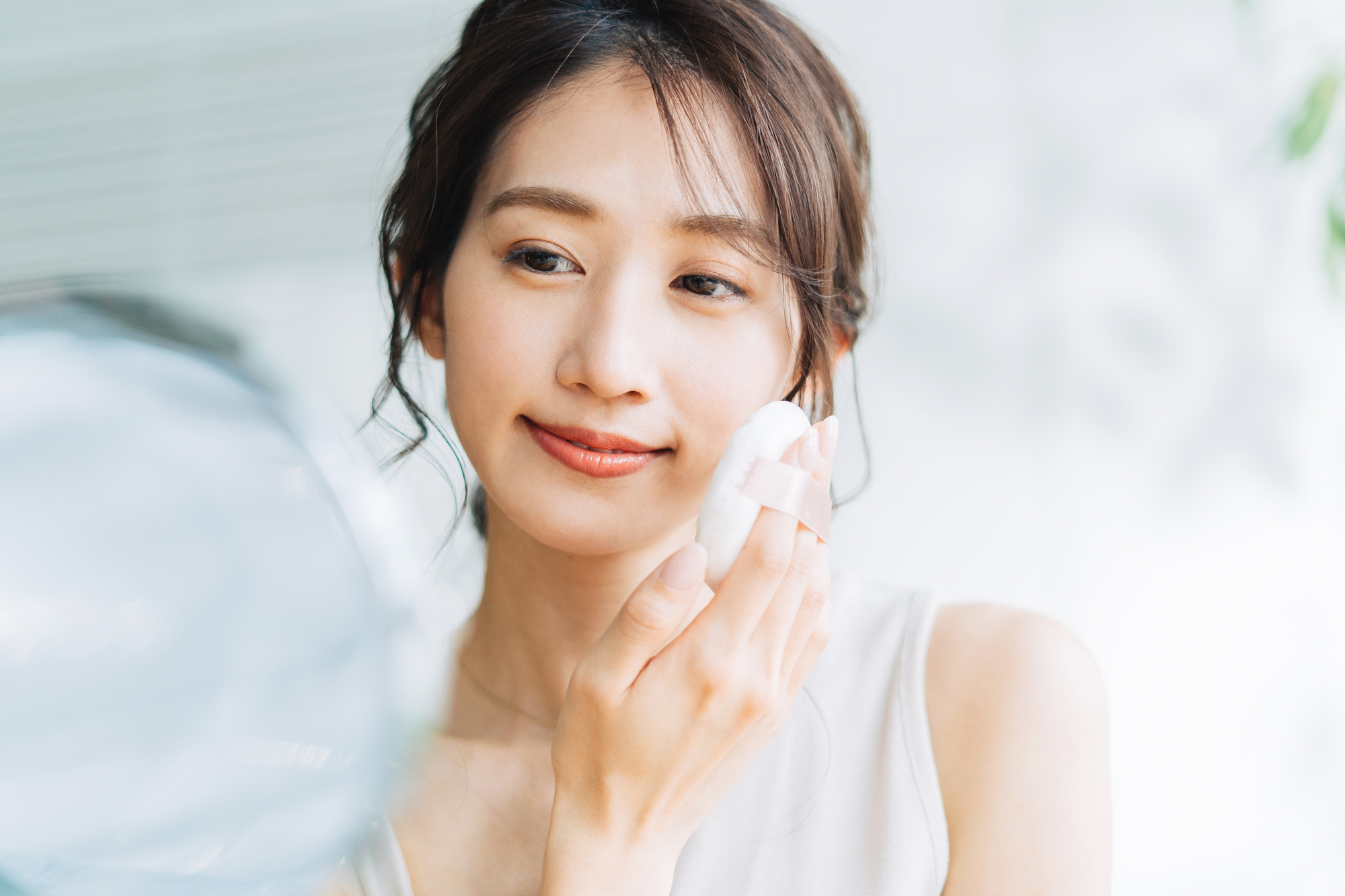 肌へのダメージが少ないため、術後でもメイク可能